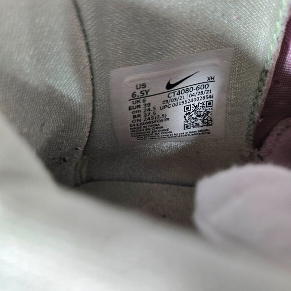 NIKE Kyrie 7 Exclusive "1 World 1 People" Regal Pink Sneakers Women's Size 8. - Picture 16 of 17